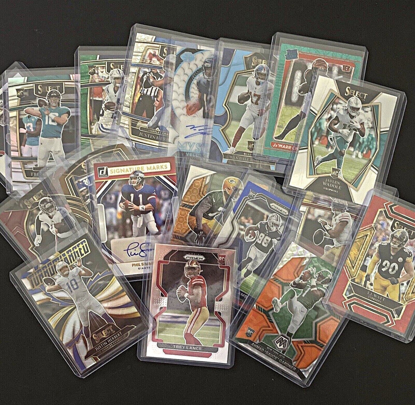 NFL FOOTBALL Hot Packs - 15 Cards - 5 Rookies - Look 4 Autos - Mem - 1/1 - Gifts for Him